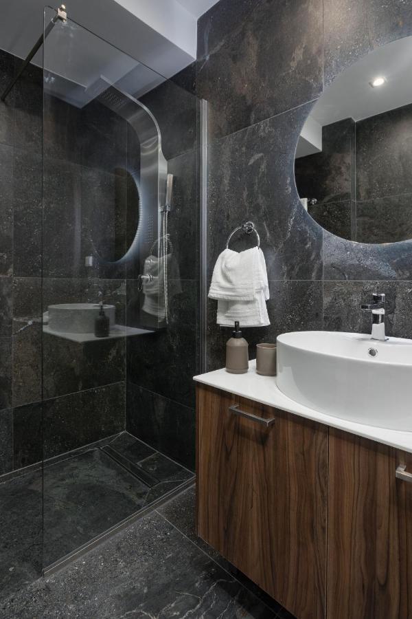 Downtown Luxury #1